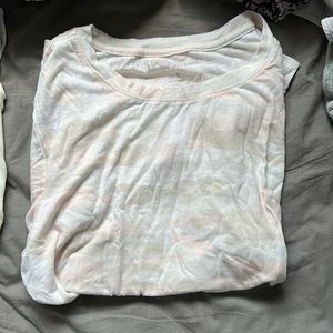 LUCKY BRAND LARGE TSHIRT